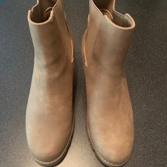 Wedge Ankle Boots-Tan! - Picture 6 of 6